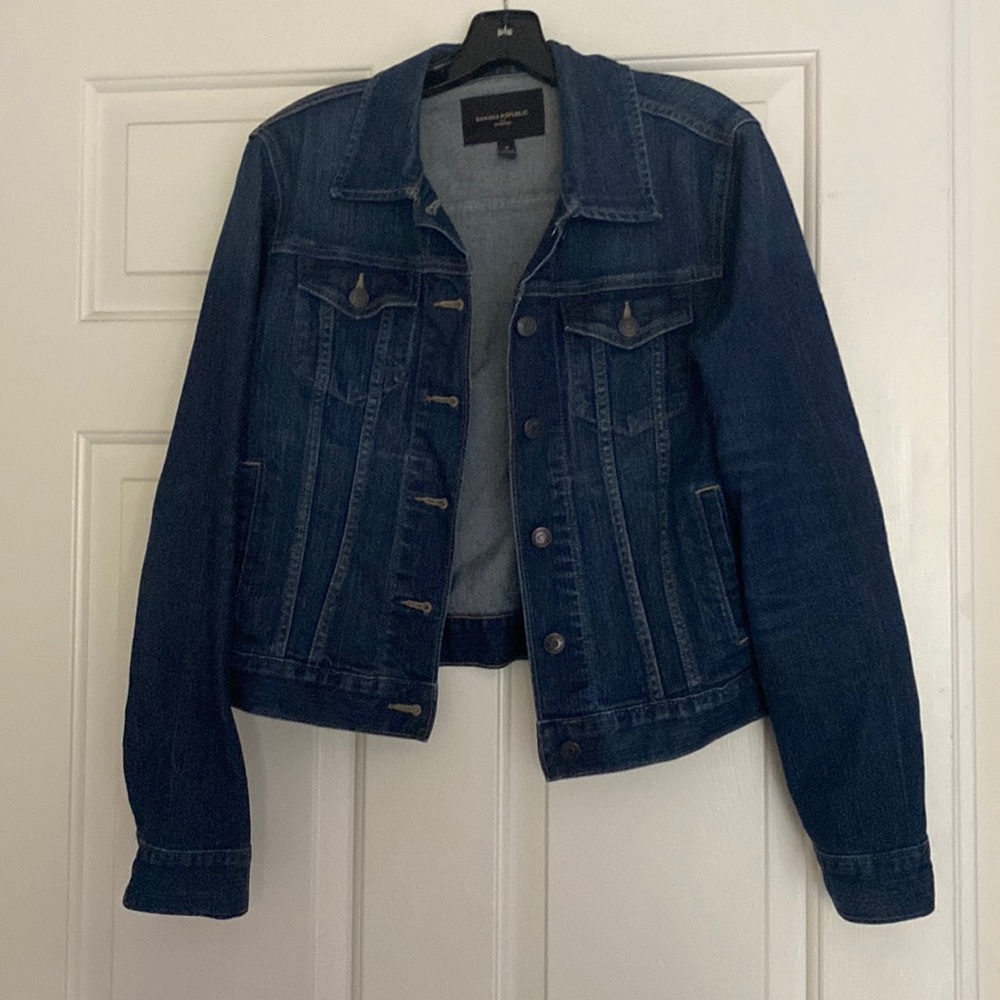 Jean jacket (perfect condition)